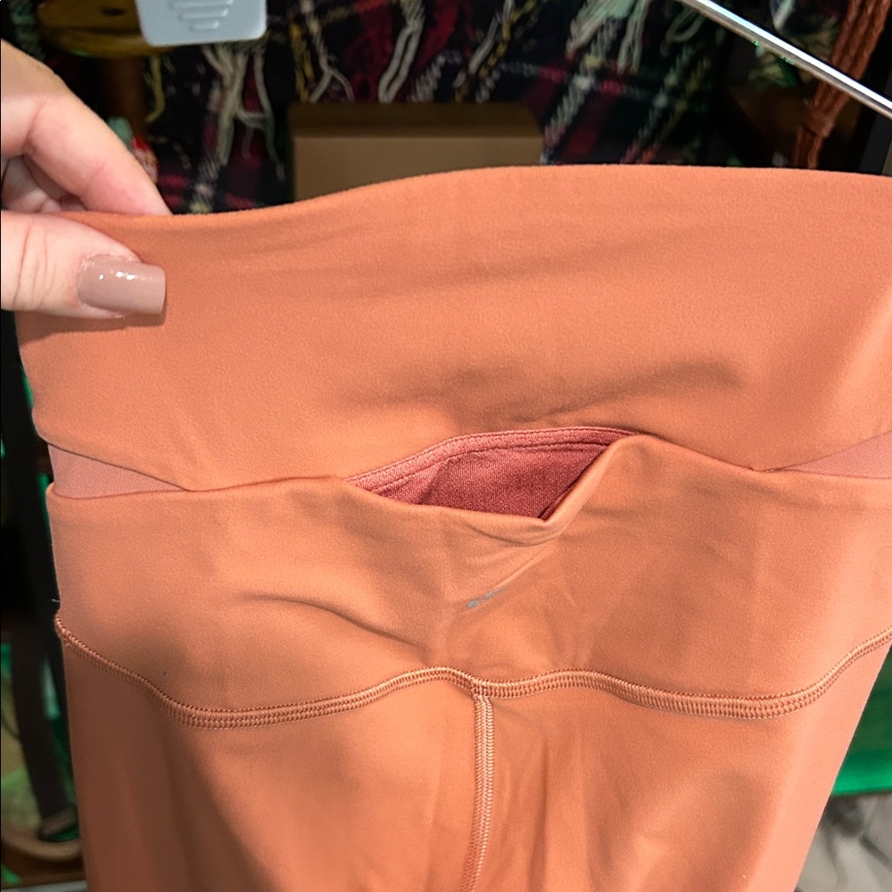 lululemon athletica Peach Leggings - Picture 6 of 7